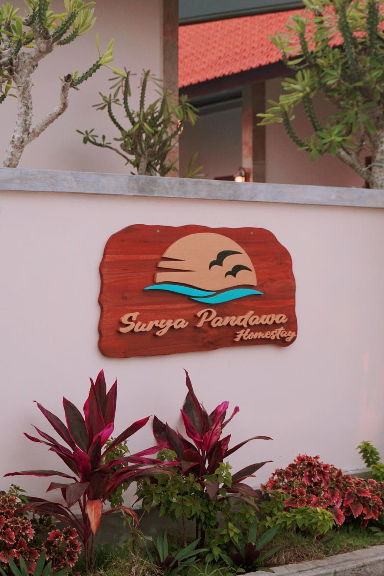 Surya Pandawa Homestay 乌干沙 外观 照片