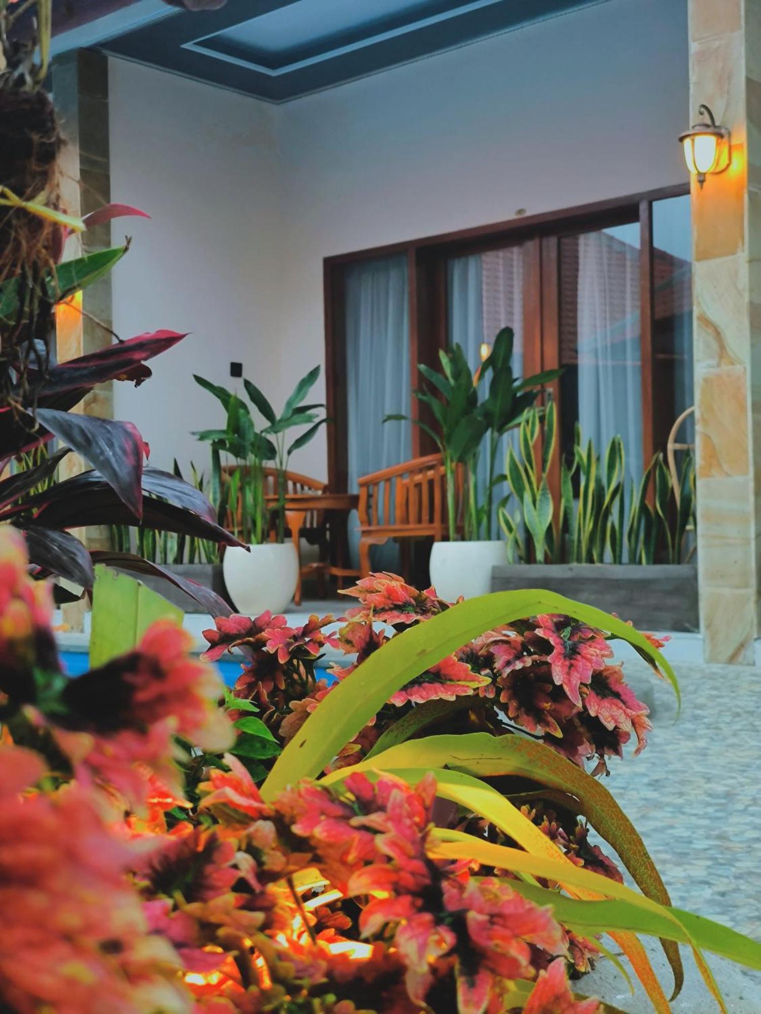 Surya Pandawa Homestay 乌干沙 外观 照片